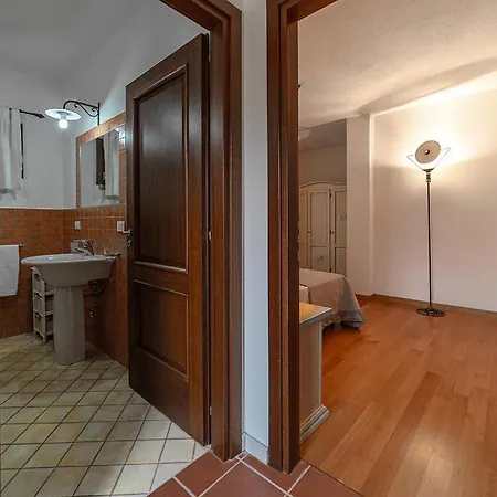 Guardioli Mare: Seaside Townhouse With Terrace And Parking Apartment