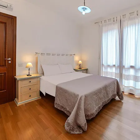 Guardioli Mare: Seaside Townhouse With Terrace And Parking Apartment